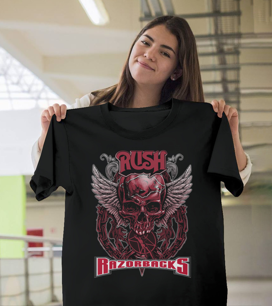 Rush Razorbacks Skull Wings Chain T-Shirt
