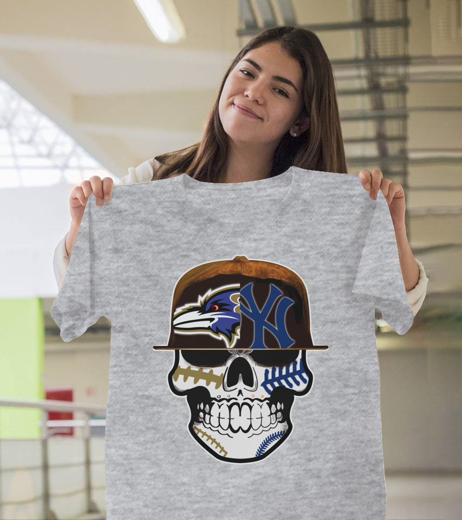 Baltimore Ravens New York Yankees Skull Hat T-Shirt