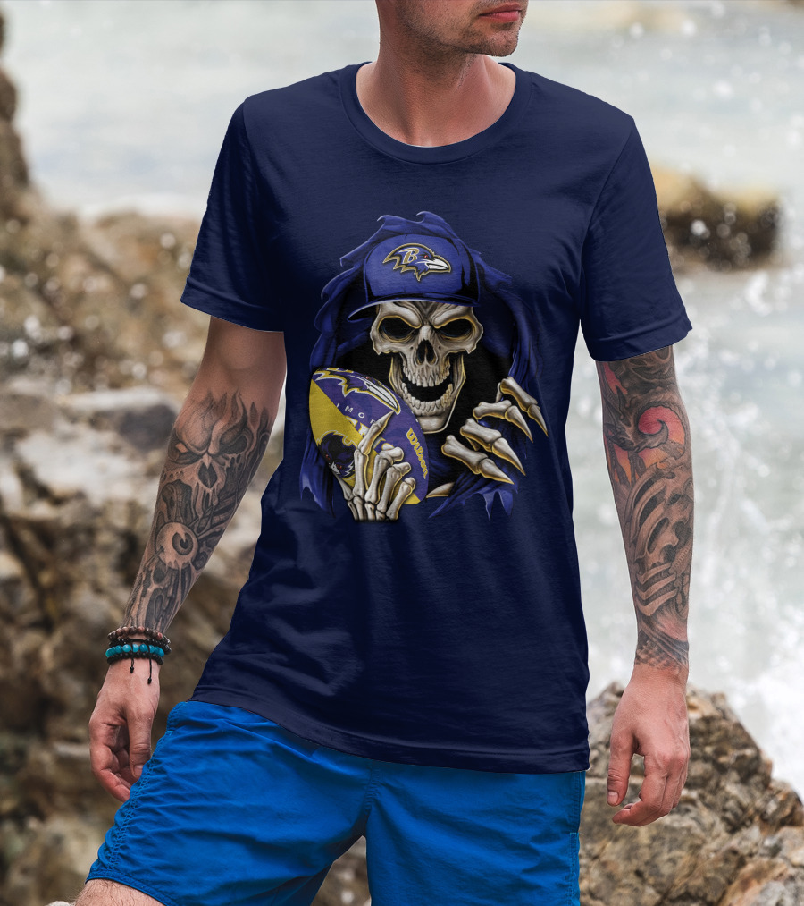 Skullbong Baltimore Ravens Skeleton With Football And Cap T-Shirt