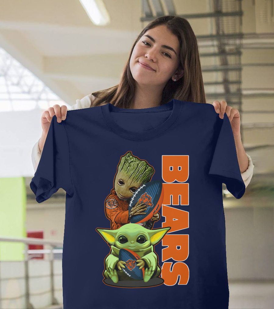 Grzd CHICAGO BEARS Baby Groot And Baby Yoda Football T-Shirt