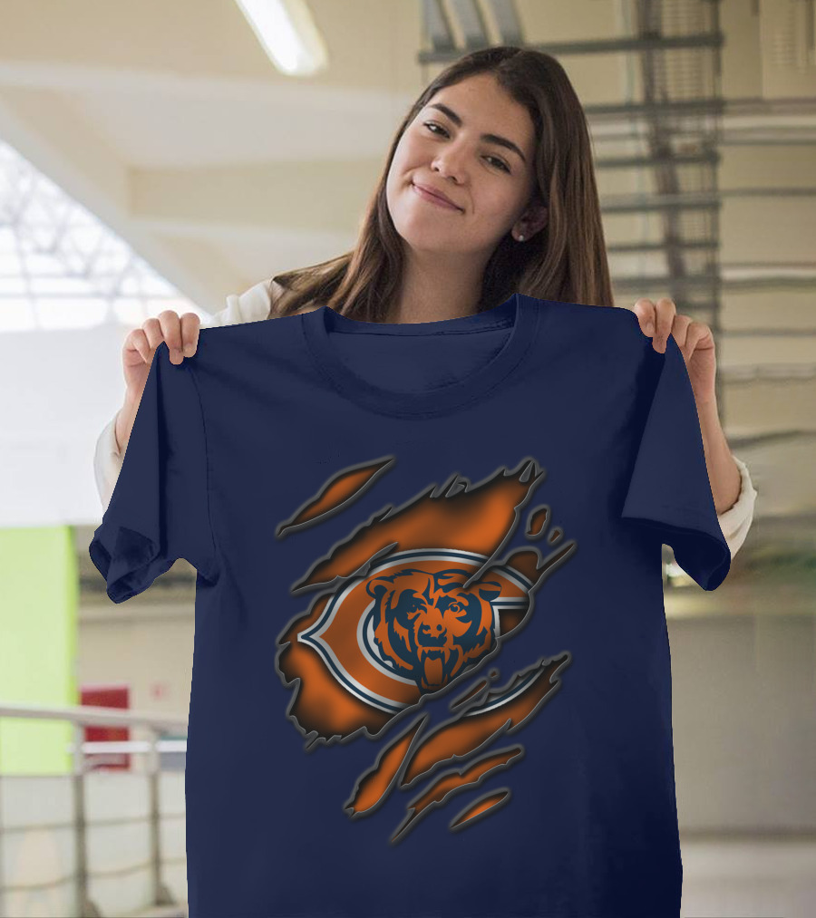 Torn Chicago Bears Logo With Bear Face And Claw Marks T-Shirt