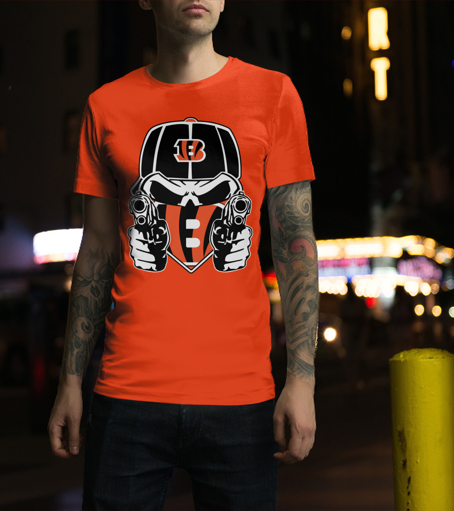 Cincinnati Bengals Armed Skeleton Illustration With Team Helmet T-Shirt