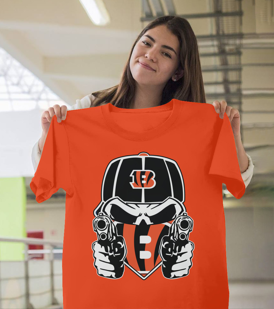 Cincinnati Bengals Armed Skeleton Illustration With Team Helmet T-Shirt