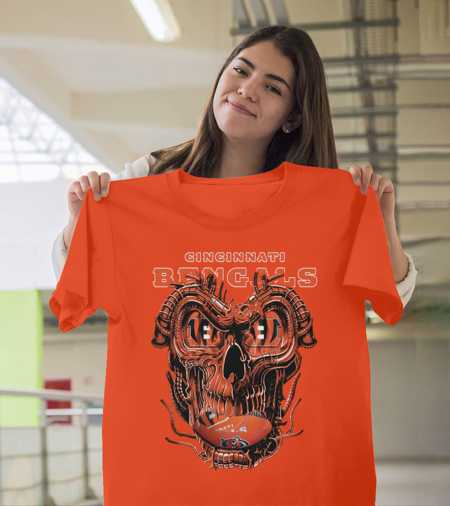 CINCINNATI BENGALS Dragonskull Football T-Shirt