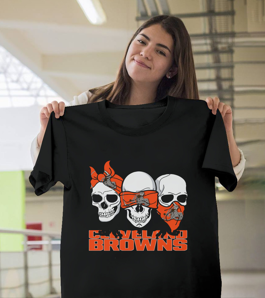 3 Skull CLEVELAND BROWNS Helmet Bandanas T-Shirt