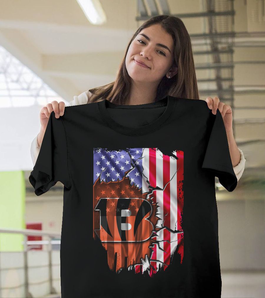 Cincinnati Bengals American Flag Crack Pattern Theme T-Shirt