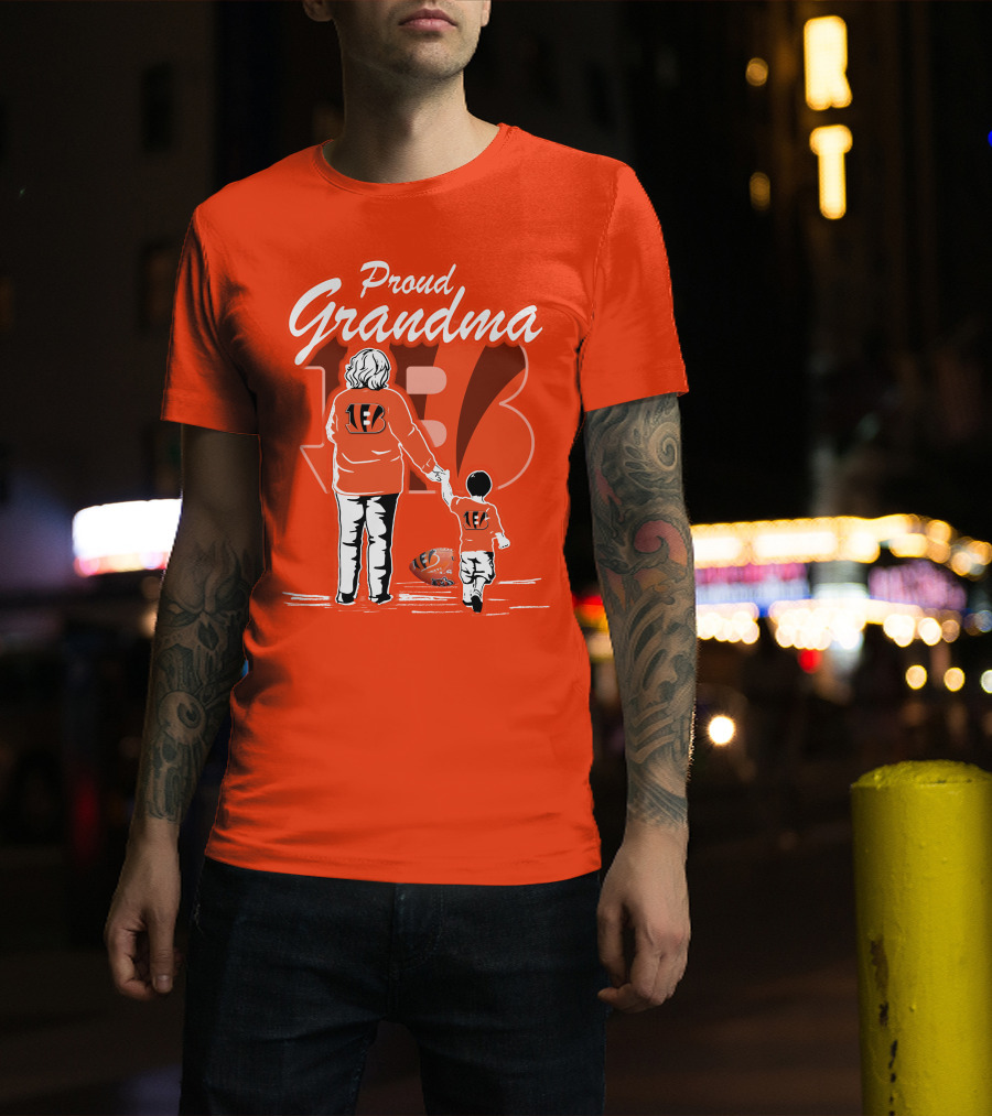 Proud Grandma Cincinnati Bengals Family Spirit Football Fan T-Shirt