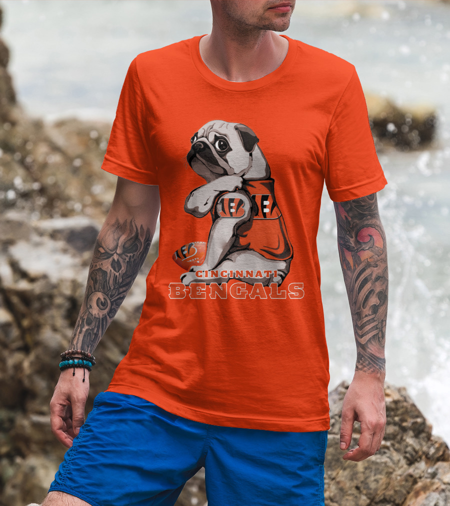 Cincinnati Bengals Pug Football Fan T-Shirt