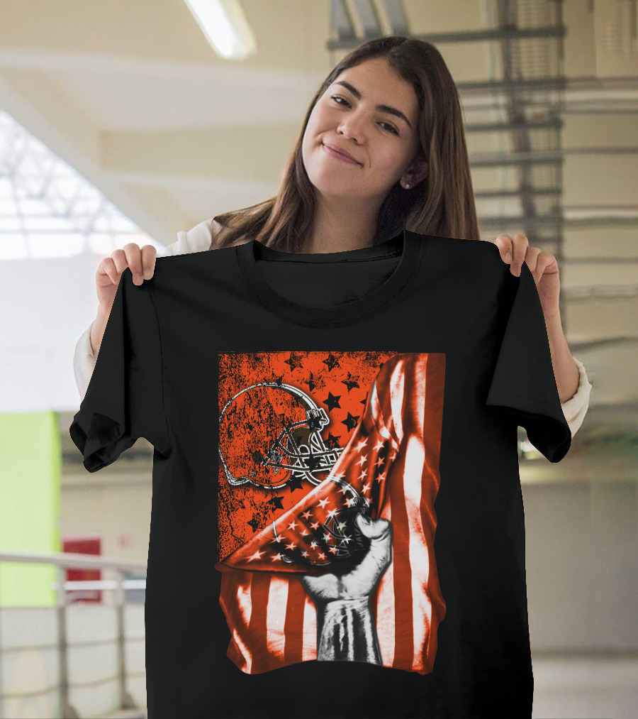 Cleveland Browns Football Helmet American Flag Fist T-Shirt