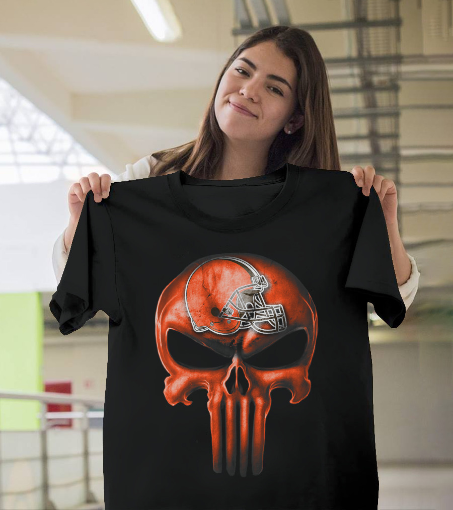 Skull Helmet Cleveland Browns T-Shirt