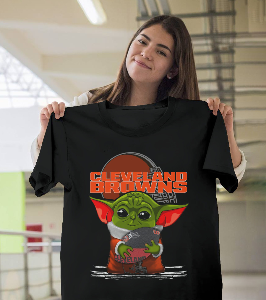 Cleveland Browns Yoda Holding Football T-Shirt