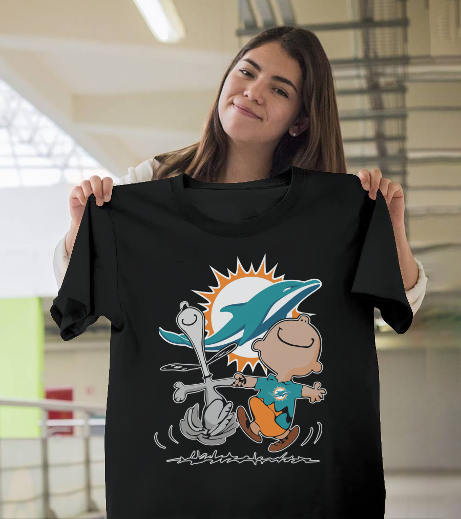 Miami Dolphins 44 Peanuts Characters Dancing T-Shirt