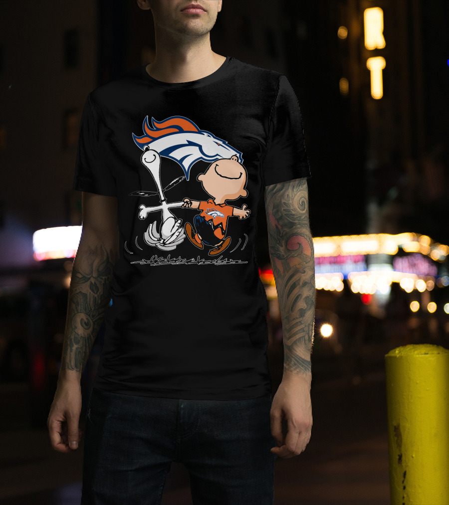 Snoopy Charlie Brown Dancing With Denver Broncos T-Shirt