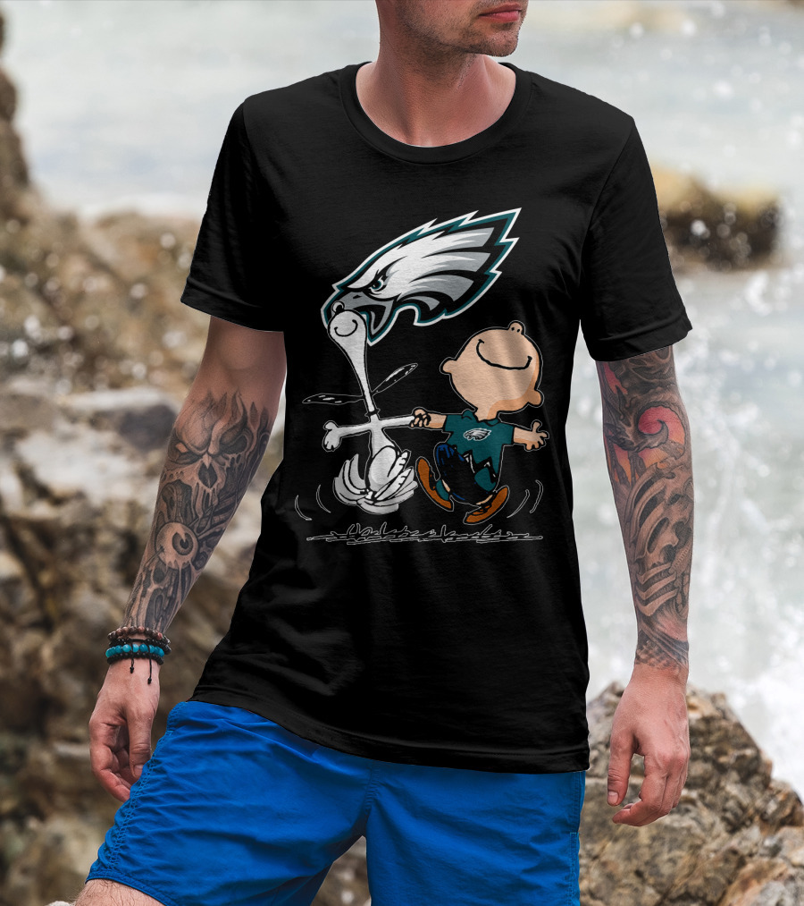 Snoopy And Philadelphia Eagles Logo Dance T-Shirt