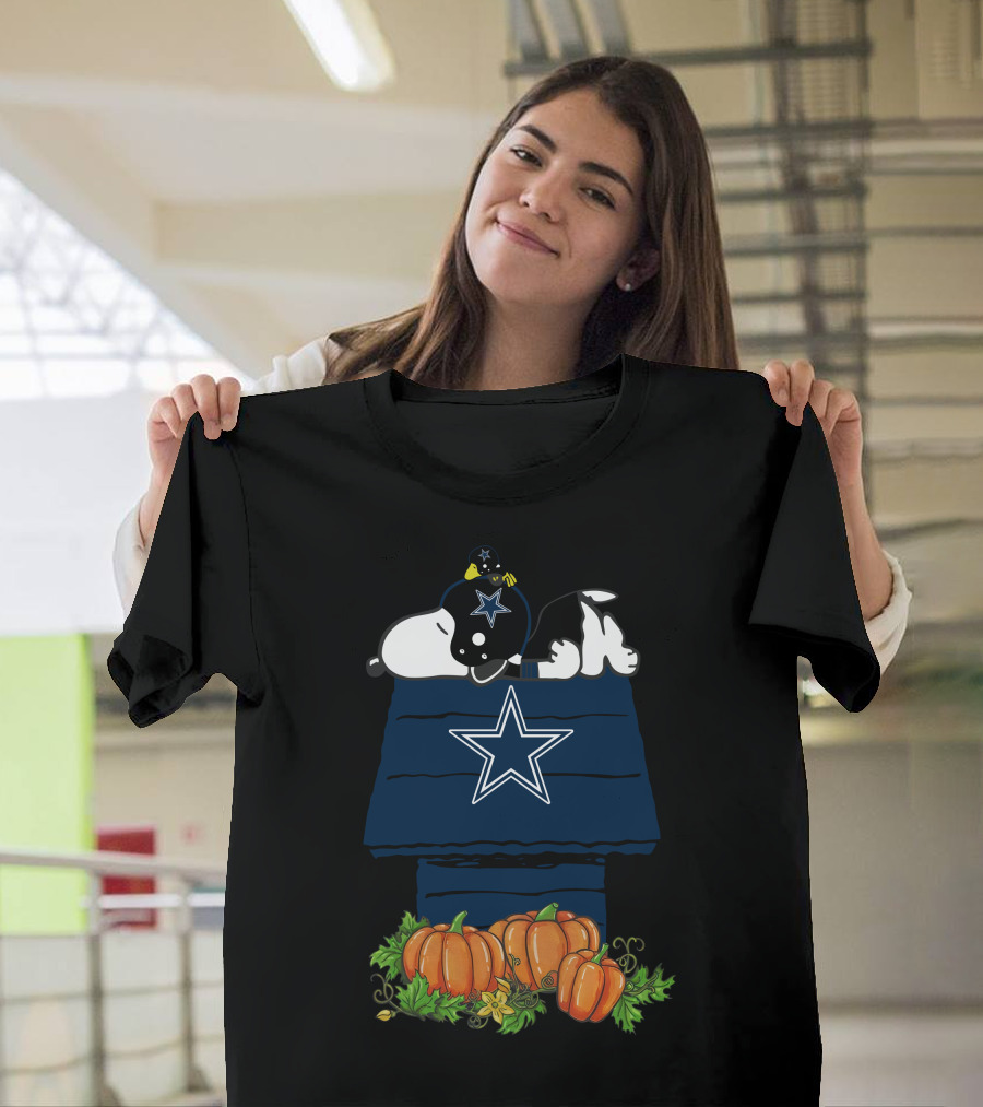 Dallas Cowboys Snoopy Pumpkin Fall Peanuts Football Halloween T-Shirt