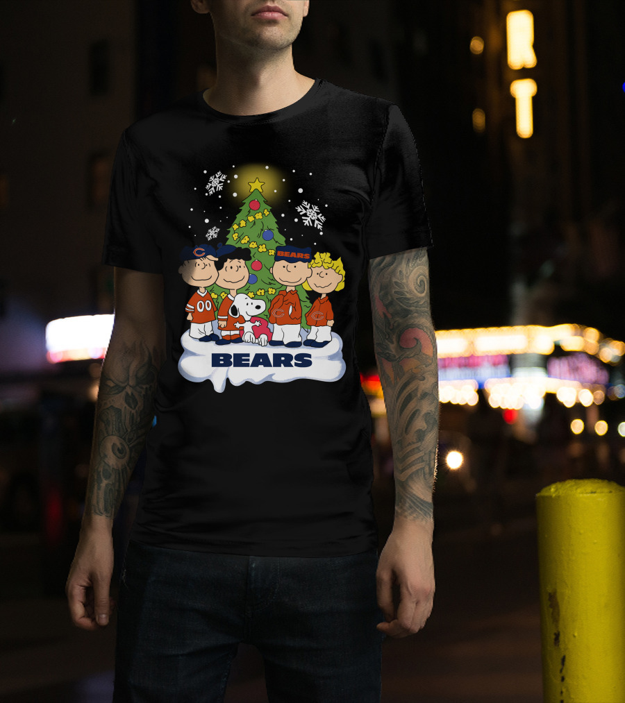 Peanuts Christmas Chicago Bears Snoopy Winter Scene T-Shirt