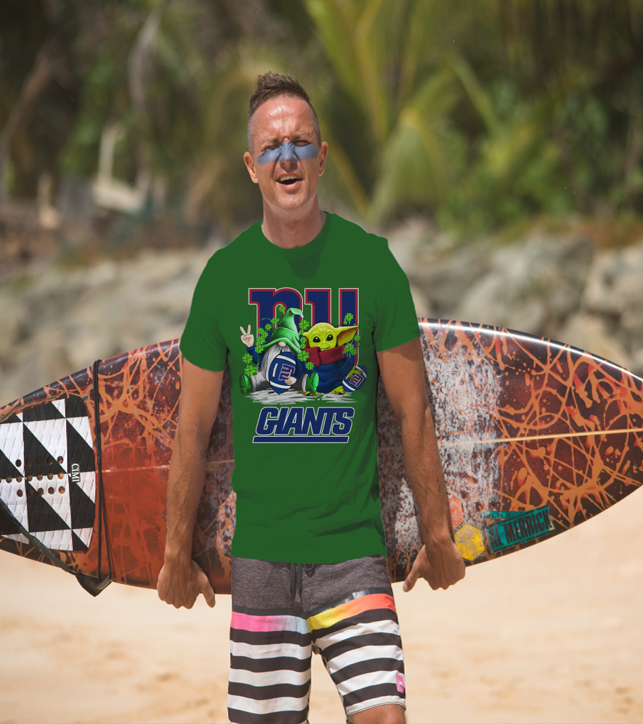 New York Giants Football St. Patrick's Day Gnome And Yoda T-Shirt