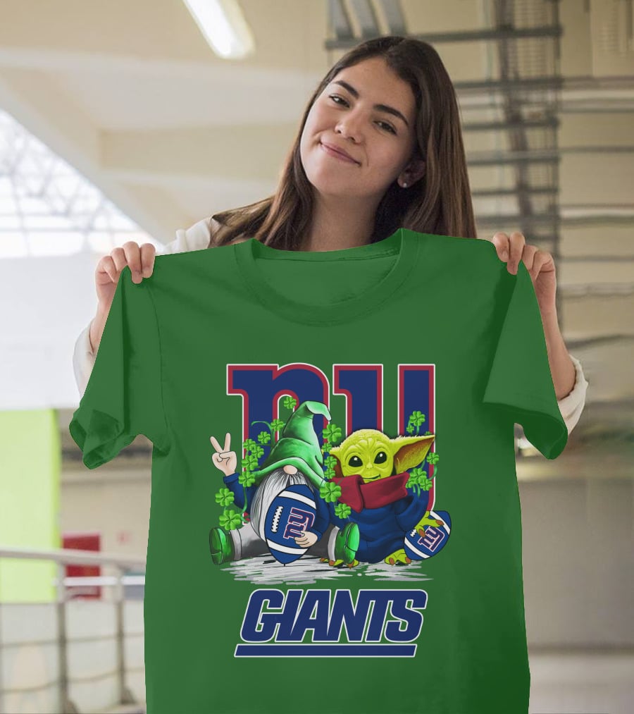 New York Giants Football St. Patrick's Day Gnome And Yoda T-Shirt