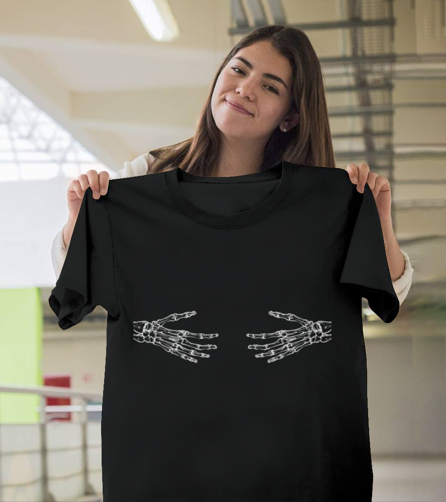 Funny Skeleton Hands Halloween Humor Spooky Gesture T-Shirt