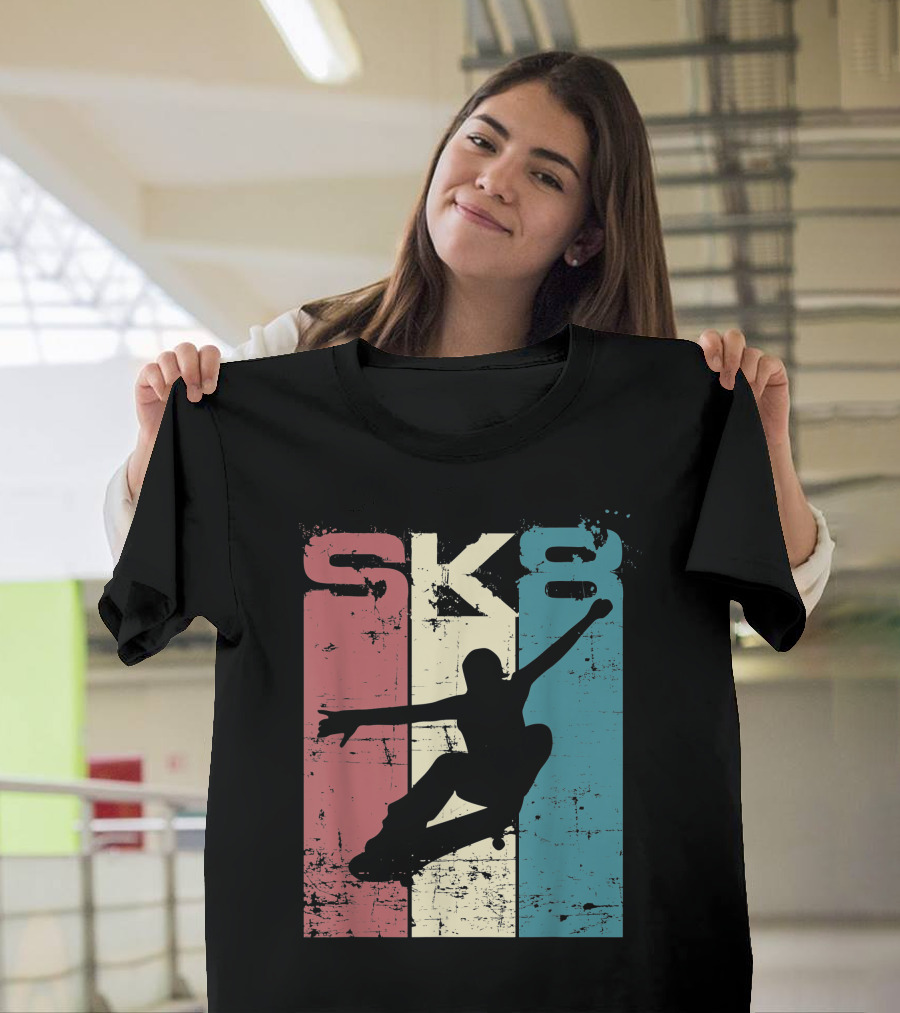 Vintage SK8 Skateboard Lifestyle Retro T-Shirt