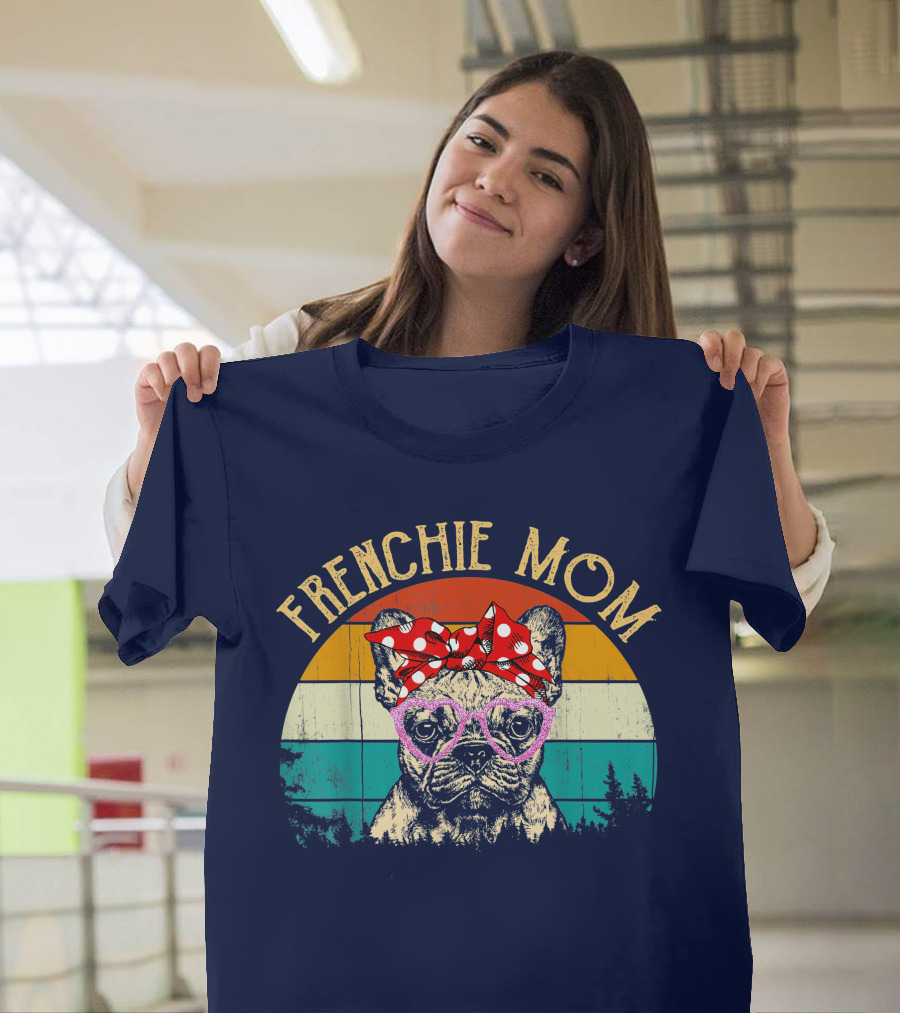 Frenchie Mom Retro Sunset Heart Glasses Bow T-Shirt