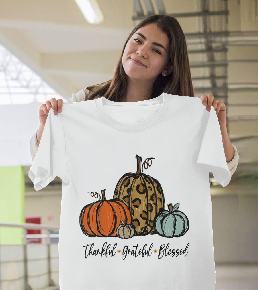 Thankful Grateful Blessed Leopard Print Pumpkin Thanksgiving Day T-Shirt