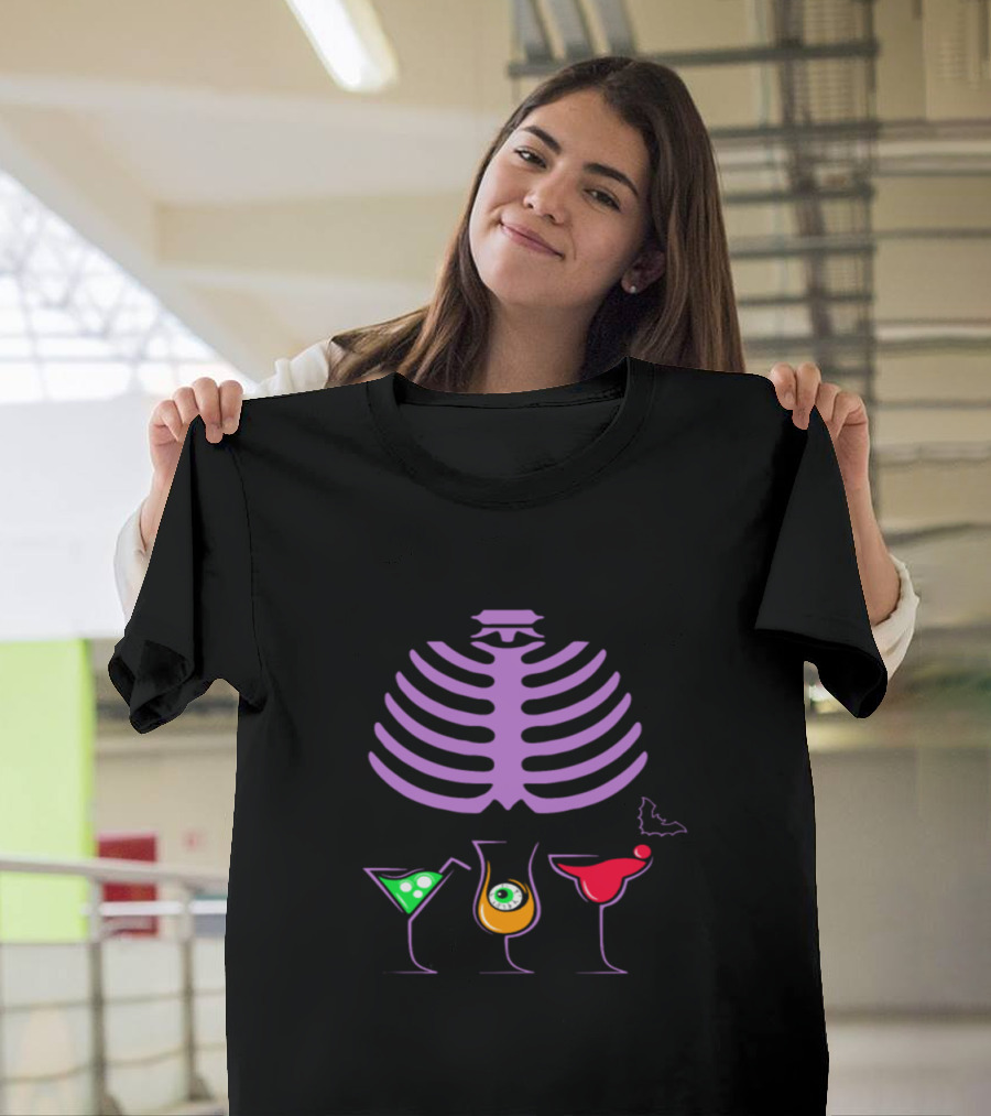 SKELETON Ripper Spooky Halloween Drinks Party with Bat and Eyeball Cocktails T-Shirt