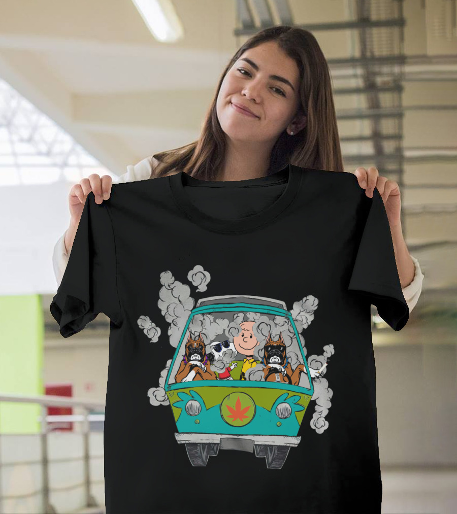 Boxer Ds0 Charlie Brown Snoopy Mystery Machine Crossover T-Shirt