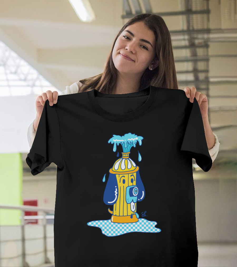 Woof Woof Dog Hydrant with Splashing Water and Blue Patchwork T-Shirt
