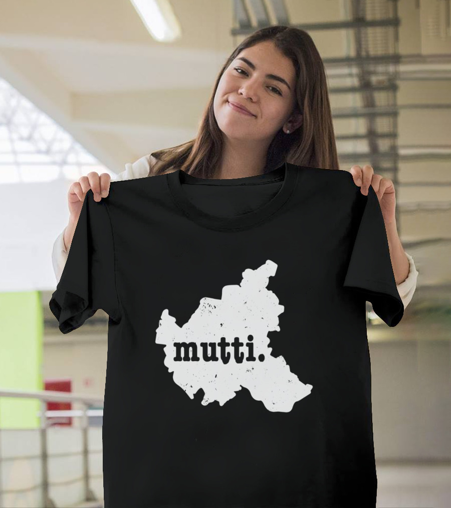 Map of Hamburg Germany with the Word Mutti in White T-Shirt
