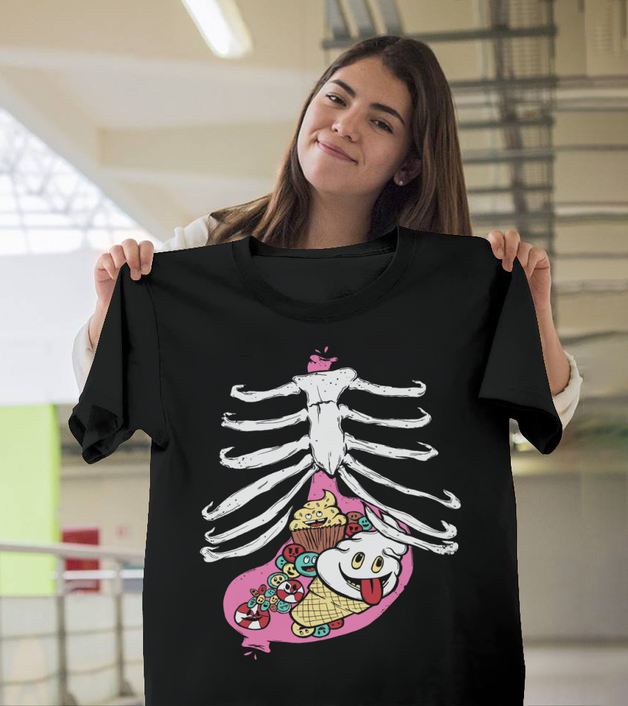 Rib Cage Candy Store with Ice Cream and Cupcake dentro de Junk Food Belly T-Shirt