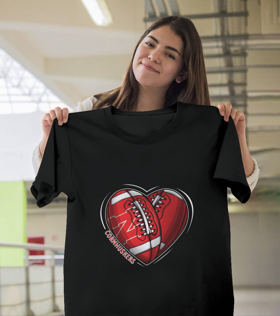 DH 90 NCAA Nebraska Cornhuskers Football Heart T-Shirt