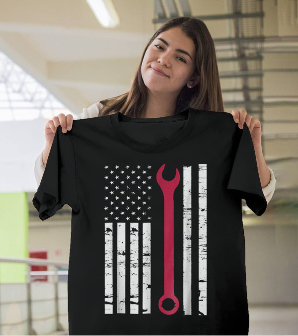 American Flag With Red Wrench Engineer Auto Mechanic T-Shirt