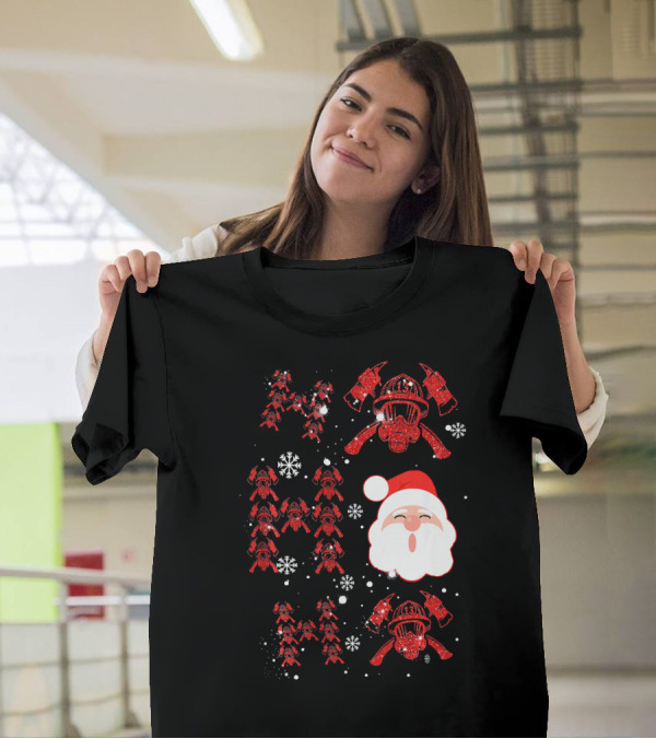Funny Santa Firefighter Merry Christmas Snowflakes Helmet Axe T-Shirt