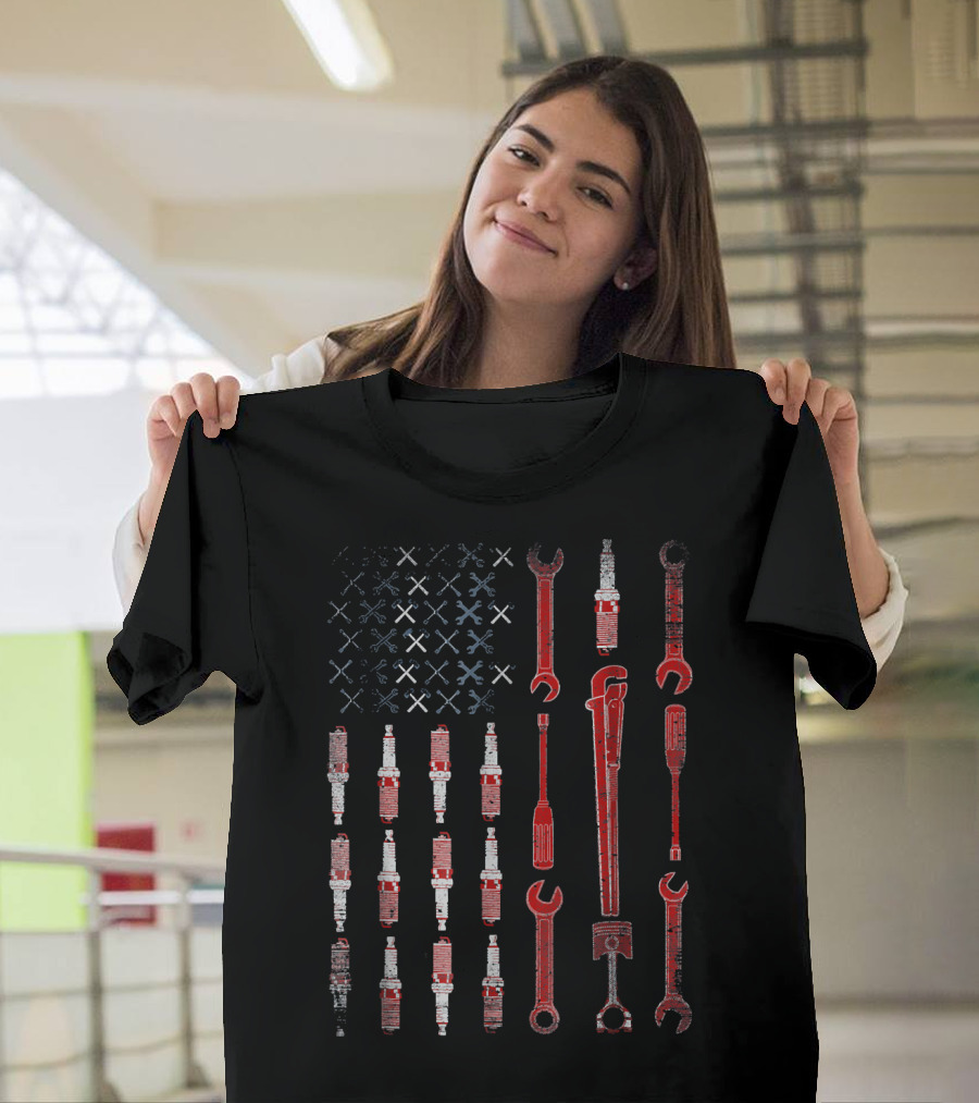 Mechanic USA Flag Spark Plugs and Tools T-Shirt