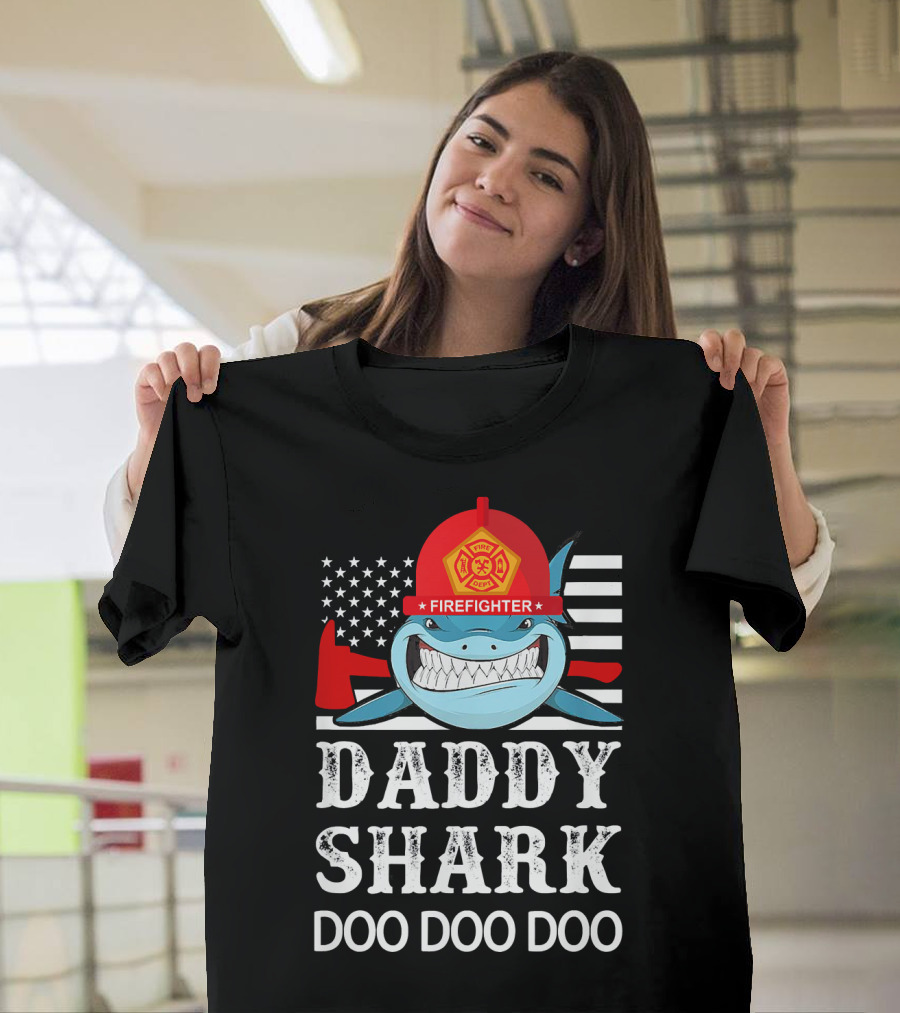 Daddy Shark Doo Doo Doo Firefighter USA Flag Helmet T-Shirt