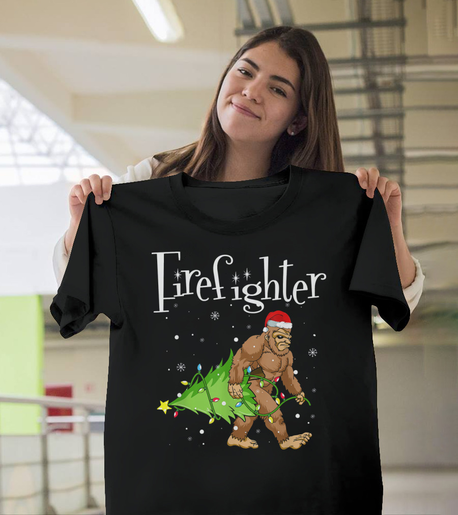 Firefighter Bigfoot Funny Sasquatch Christmas Santa Hat T-Shirt