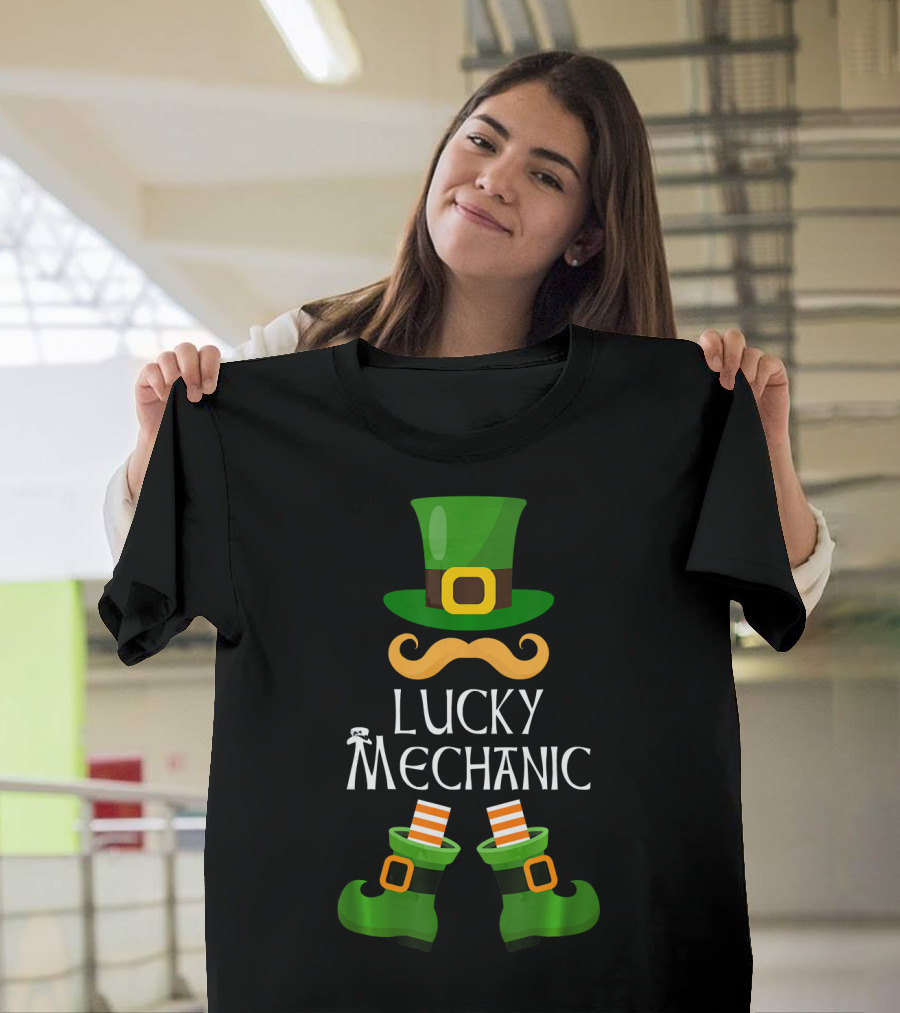 Lucky Mechanic Leprechaun Hat and Boots St. Patrick's Day T-Shirt
