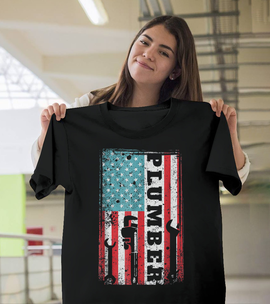 Plumber American Flag USA Plumbing Wrench Tools T-Shirt