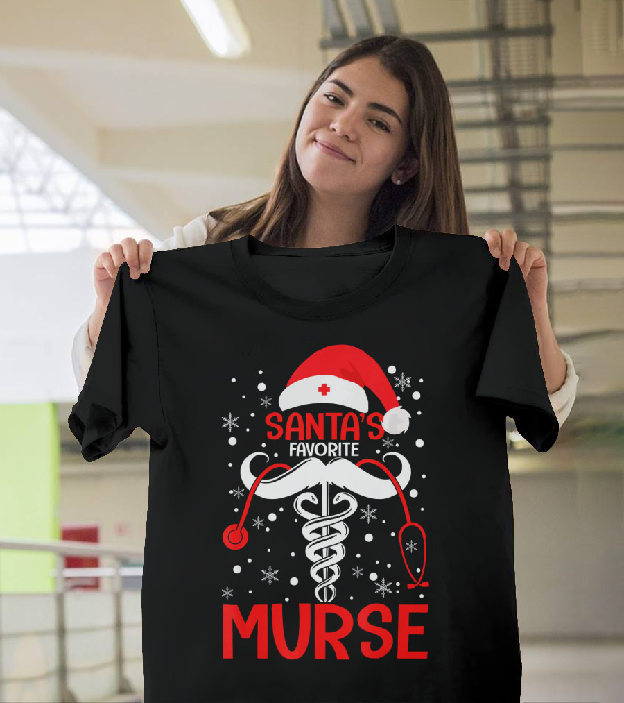 Santa's Favorite Murse Male Nurse Stethoscope Snowflakes Christmas Hat T-Shirt