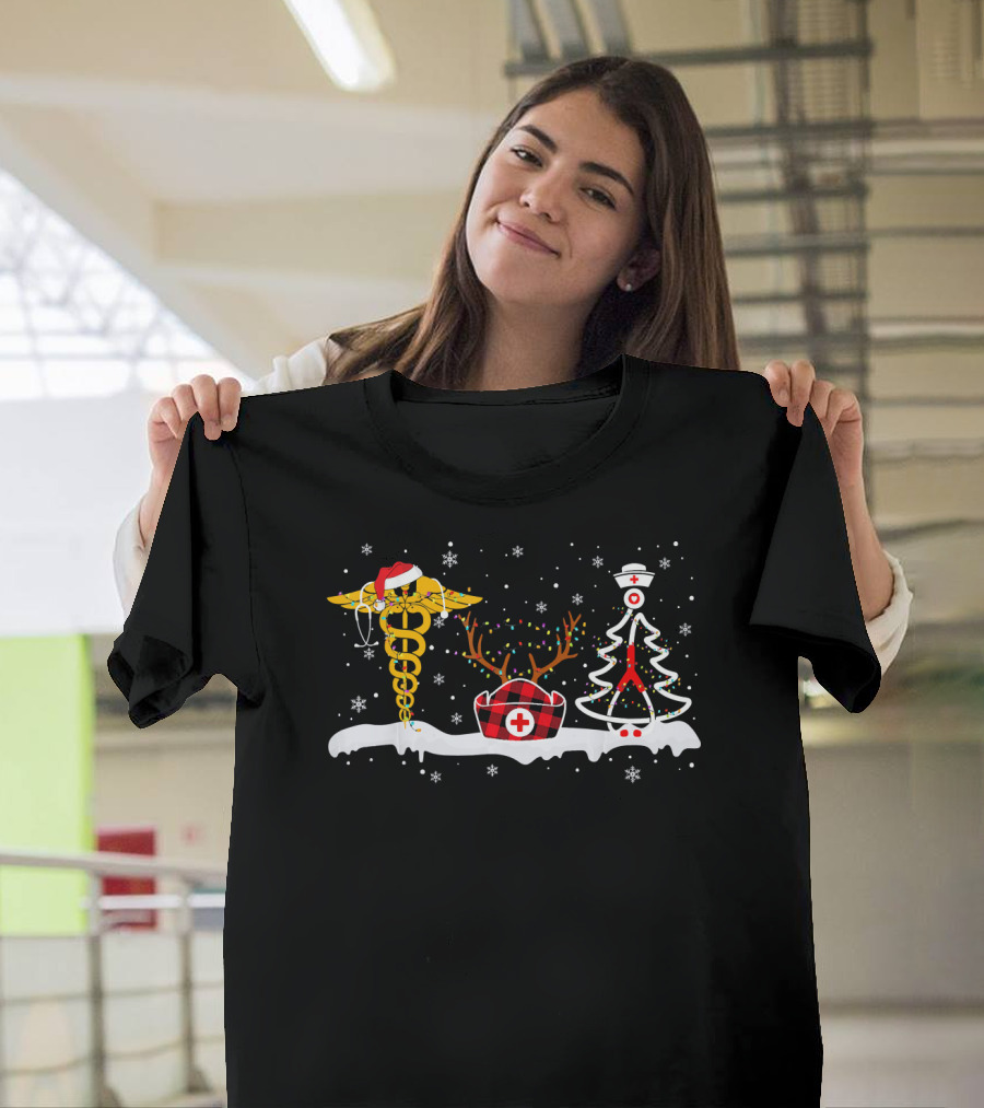 Reindeer Horn Santa Claus Nurse Stethoscope Christmas Medical T-Shirt