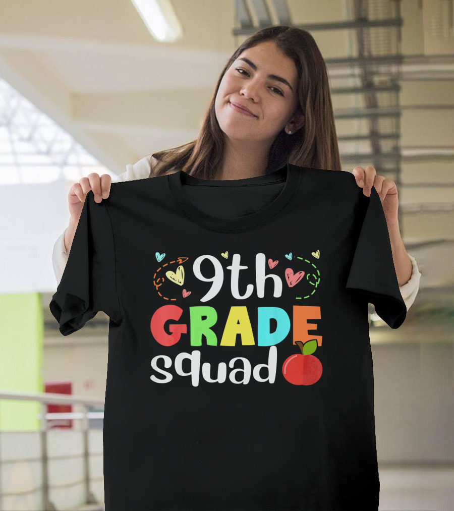 9th Grade Squad Back To School Apple Hearts T-Shirt