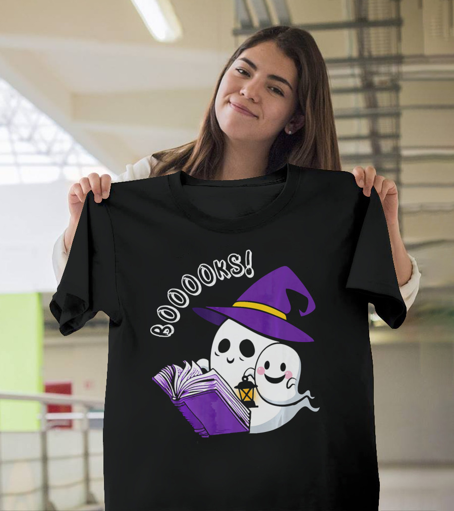 Halloween Booooks Ghost Reading Witch Hat Lantern T-Shirt