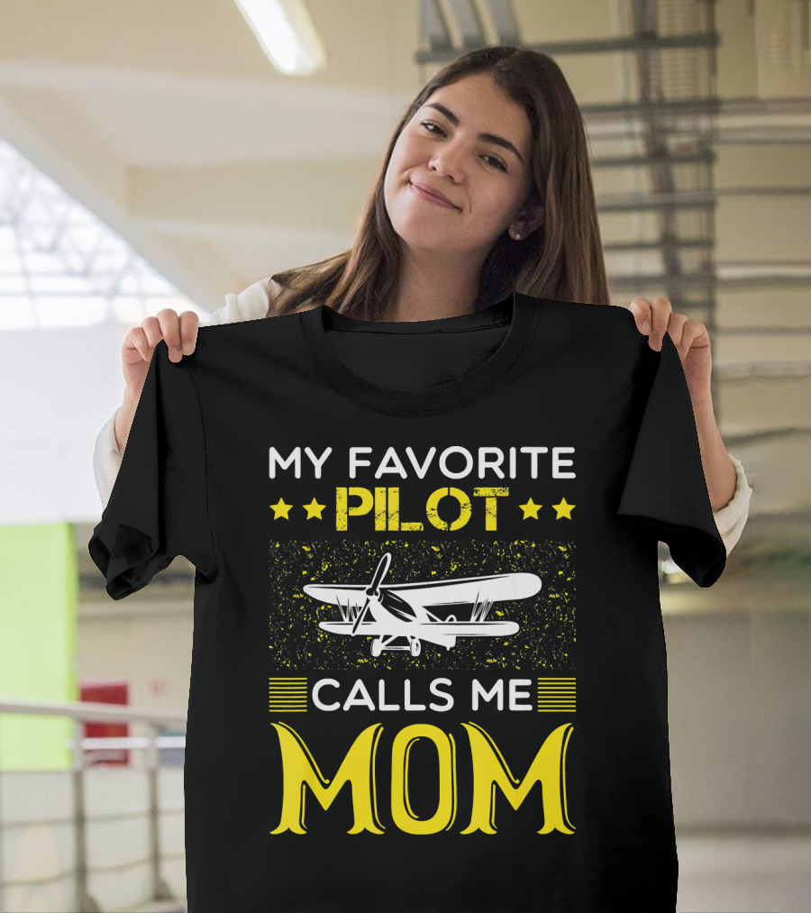 My Favorite Pilot Calls Me Mom Vintage Plane Stars T-Shirt