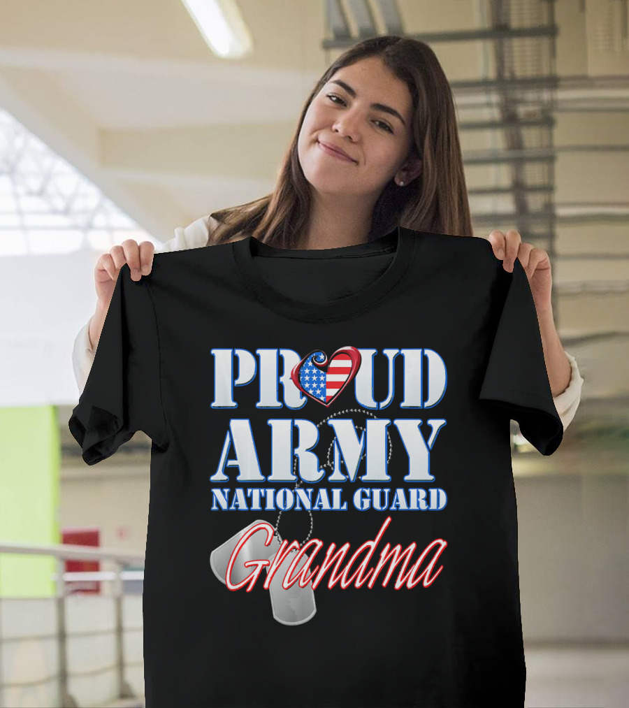 Proud Army National Guard Grandma USA Heart and Dog Tags T-Shirt