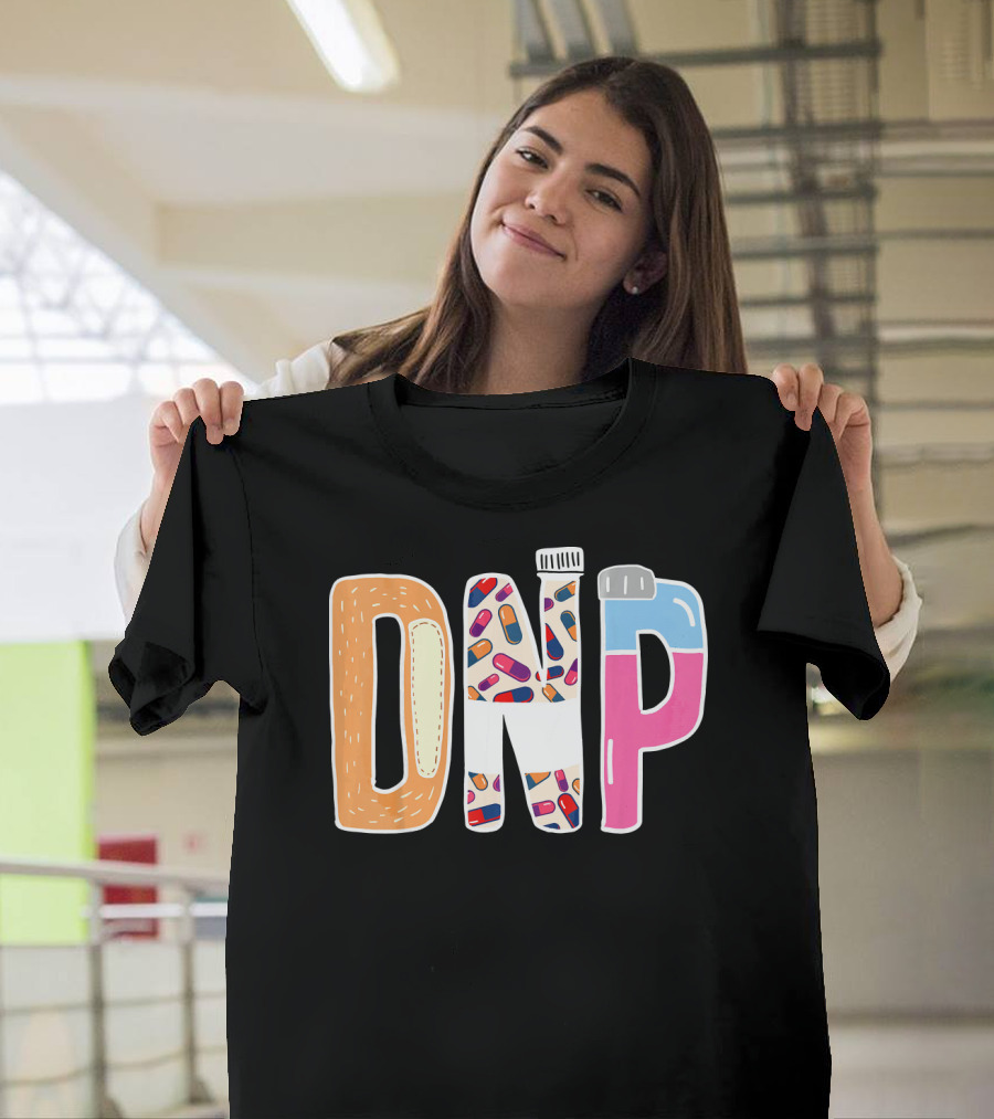 DNP Doctor of Nursing Practice RN Nurse Pills and Bandage Cup T-Shirt