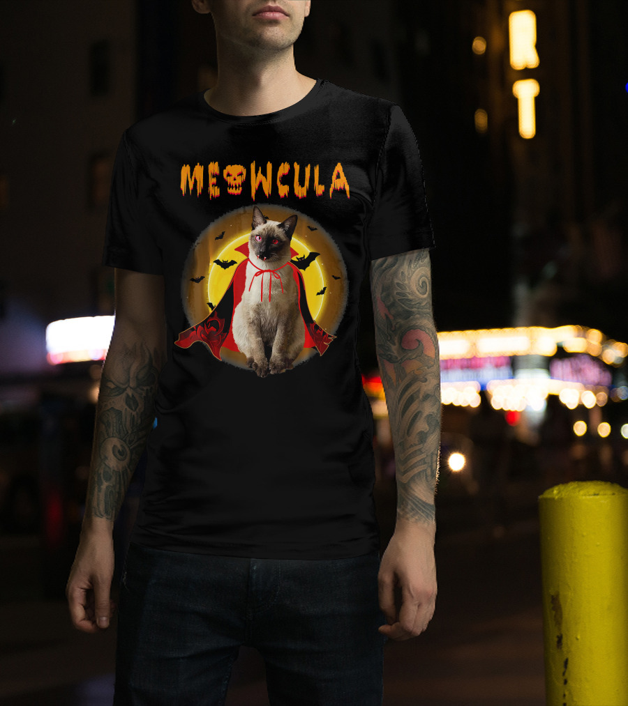 Meowcula Funny Siamese Cat With Vampire Theme And Bats T-Shirt