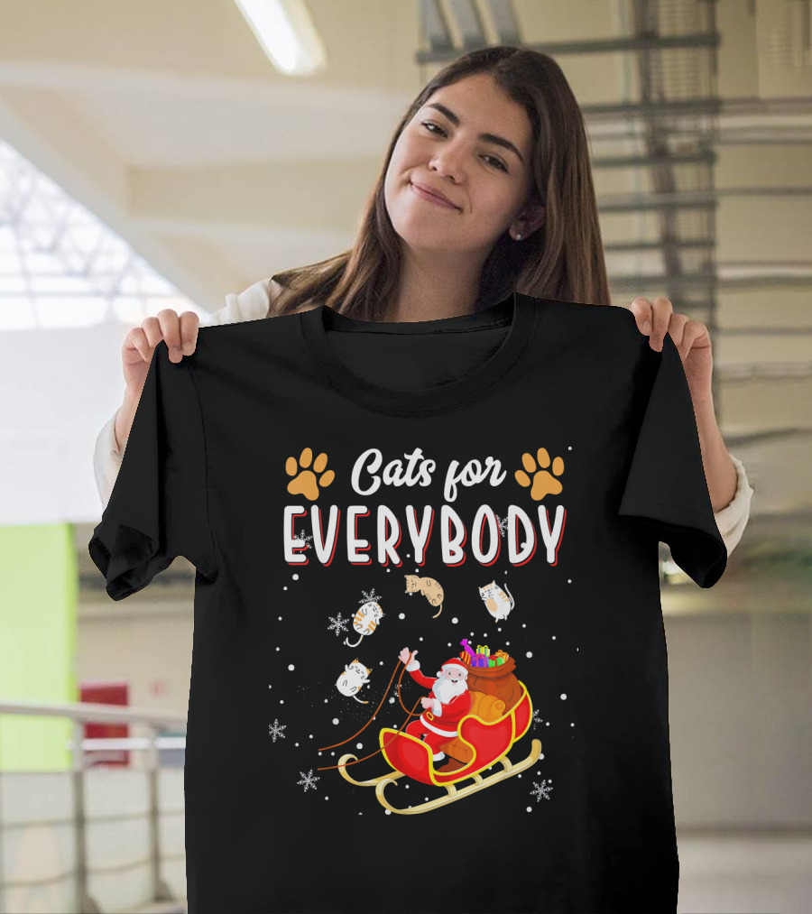 Cats for Everybody Santa Sleigh with Christmas Cute Cats Snowflakes T-Shirt