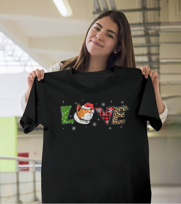 Love Cat Owner Funny Xmas Kitten Santa Hat Snowflakes T-Shirt
