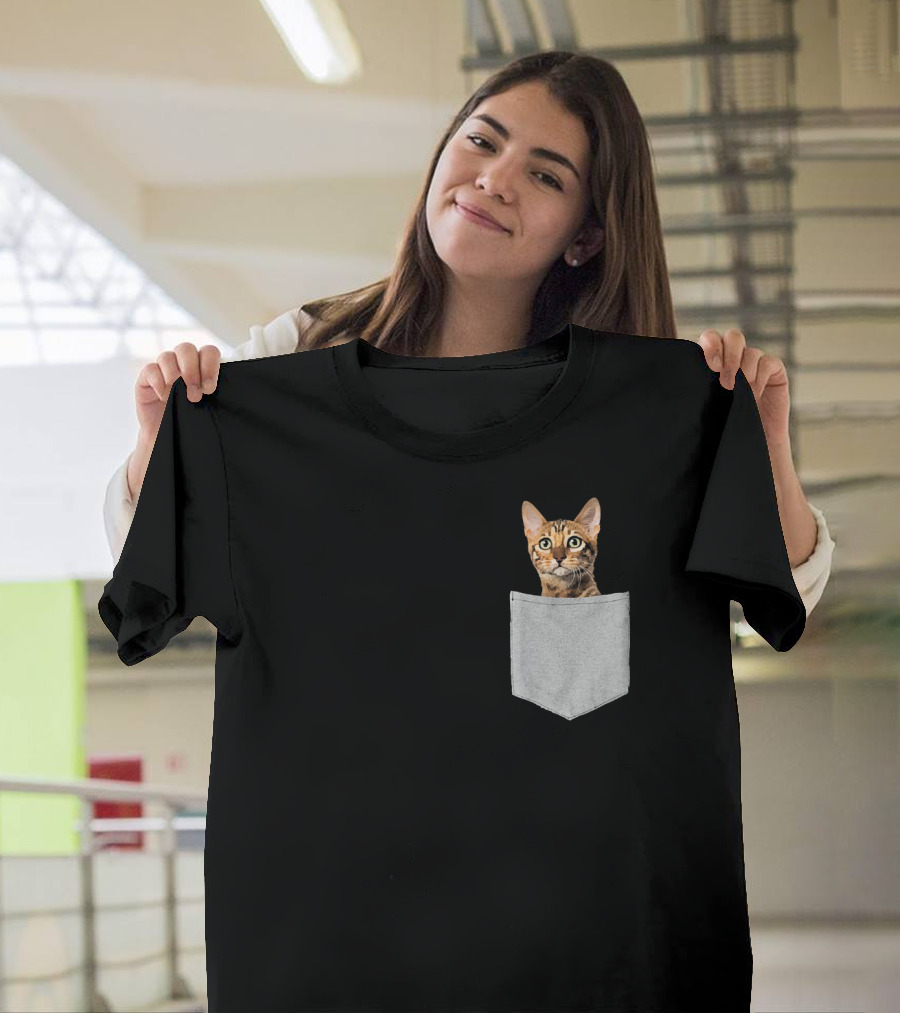 Funny Bengal Cat Peeking from Pocket Cute Kitty T-Shirt